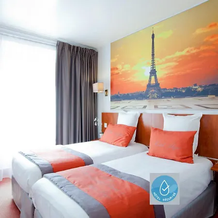 Alyss Saphir Cambronne Eiffel Otel
