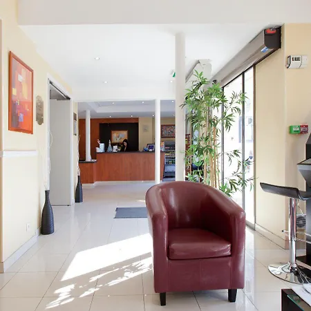 Otel Alyss Saphir Cambronne Eiffel