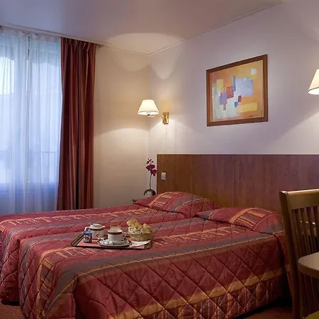 Otel Alyss Saphir Cambronne Eiffel 3*