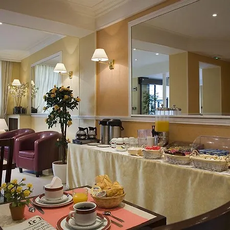 Alyss Saphir Cambronne Eiffel Hotel Paříž