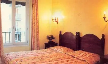 Alyss Saphir Cambronne Eiffel 3*