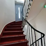 알리스 사파이어 캄브론 에펠 3* 파리